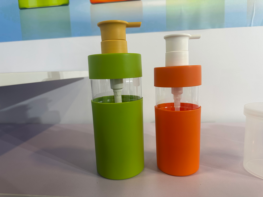 Window Pump Bottle Family.png